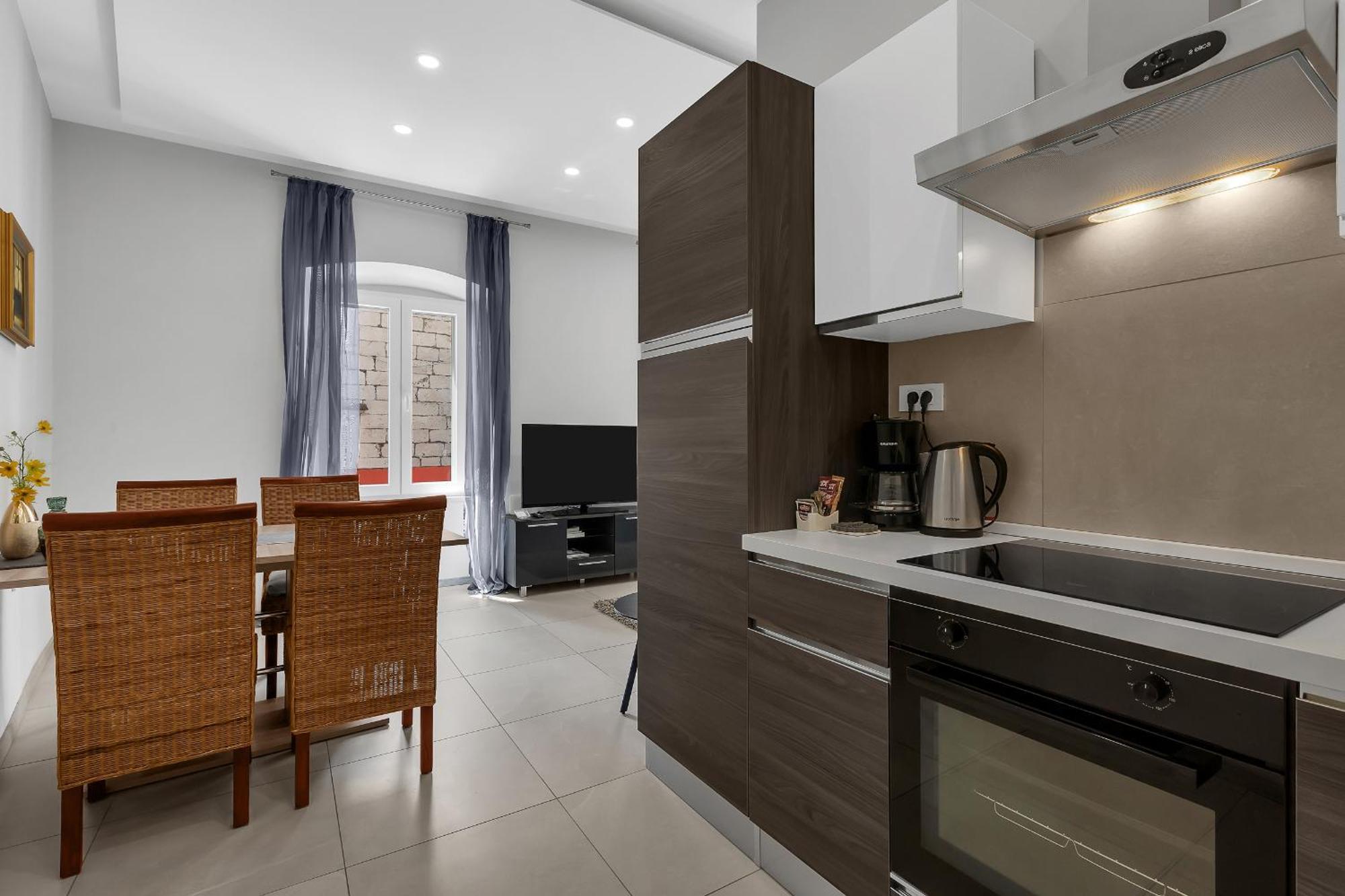 City Center Apartment Dvor Kalalarga Makarská Exteriér fotografie