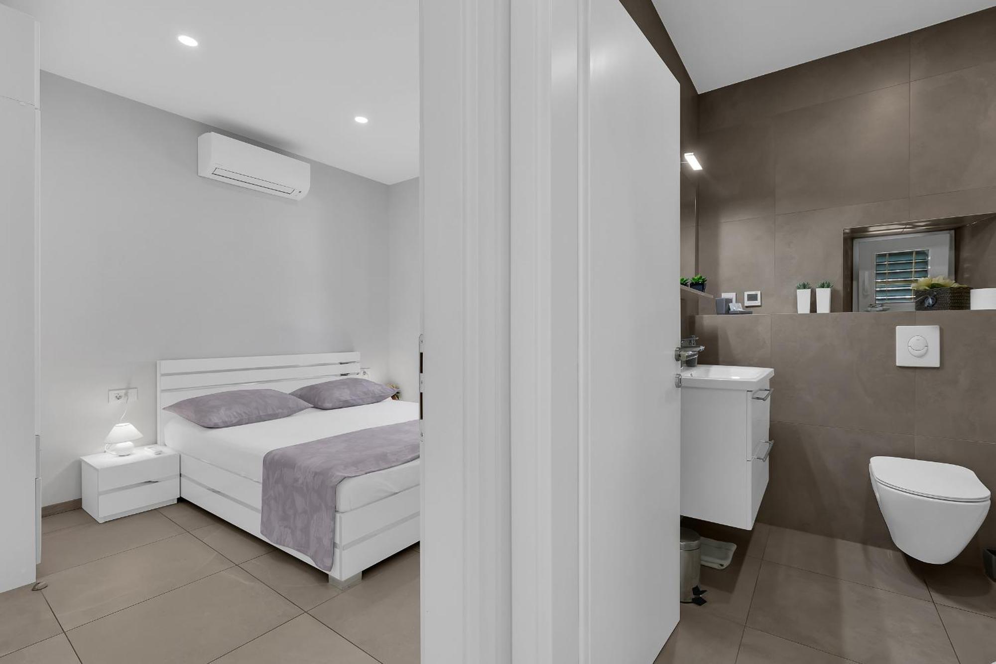 City Center Apartment Dvor Kalalarga Makarská Exteriér fotografie